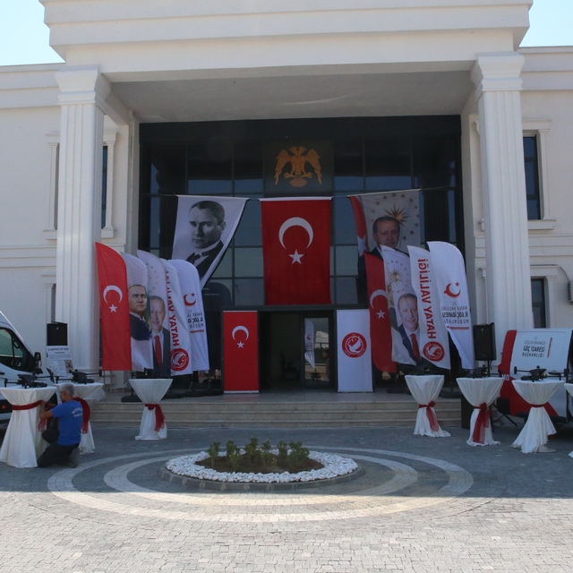Hatay'da sınır güvenliği için 7 dron ve 2 mobil göç aracı hizmete girdi