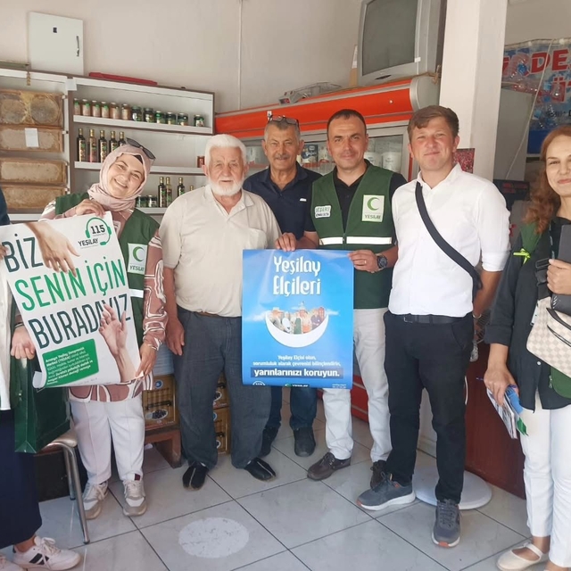 Yeşilay Elçileri Projesi kapsamında Amasya'da bilgilendirme ziyaretleri yap...