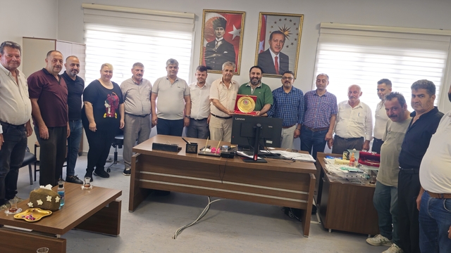 Muhtarlardan Defne Devlet Hastanesi Başhekimi Kavvasoğlu'na ziyaret
