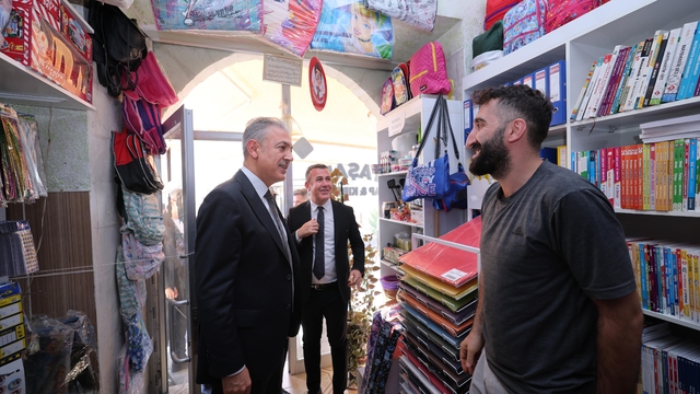 Mardin Valisi ve Büyükşehir Belediye Başkan Vekili Akkoyun, Savur'da ziyaretlerde bulundu
