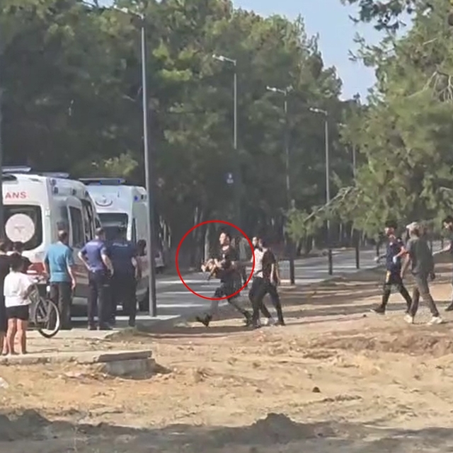 İznik Gölü'nde kaybolan 6 yaşındaki Erhan'ın cansız bedeni bulundu (2)