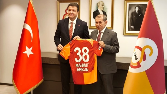 Saadet Partisi Genel Başkanı Arıkan, Galatasaray Kulübü Başkanı Özbek'i ziyaret etti
