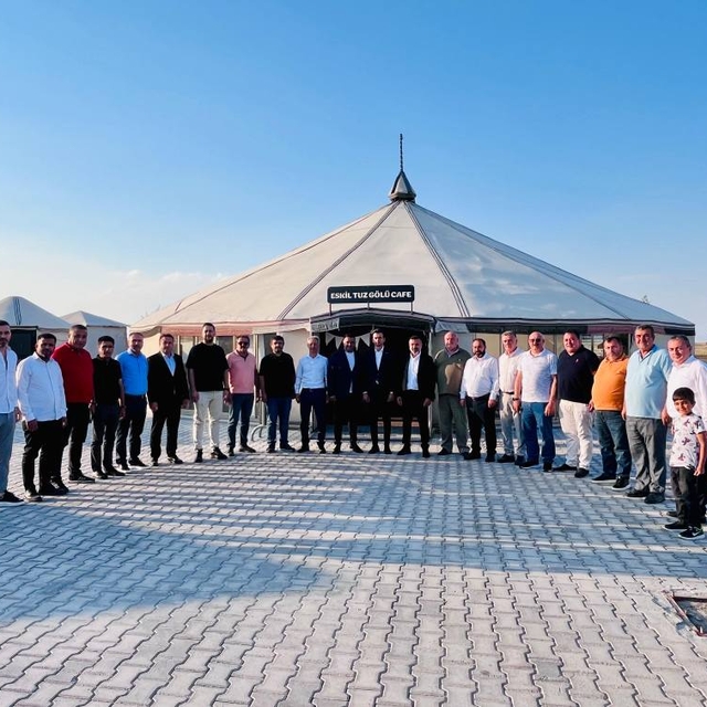 Aksaray Ticaret ve Sanayi Odası üyeleri, Tuz Gölü Oba Çadırlarında buluştu