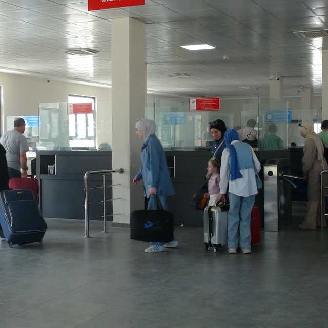 Suriye'ye pasaport ile geçişler başladı