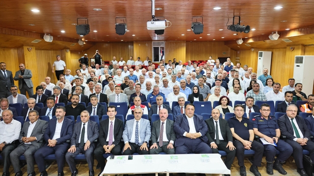 Çorum'da muhtarlarla toplantılar başladı