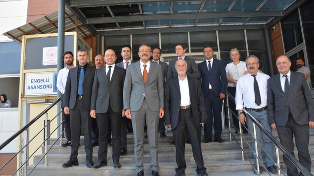 Hakkari'de "İl Yaşlılık Çalıştayı" düzenlendi