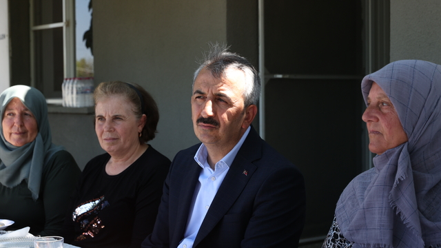 Edirne Valisi Sezer Meriç'te fıstık üreticileriyle bir araya geldi