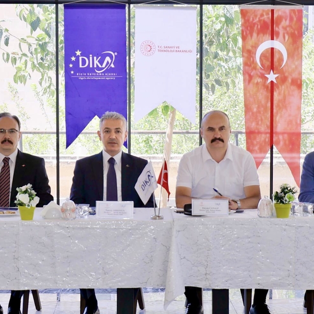 DİKA Yönetim Kurulu Ttoplantısı Batman'da gerçekleştirildi