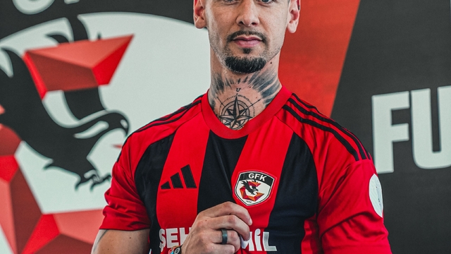 Gaziantep FK, İspanyol futbolcu Luis Perez'i kadrosuna kattı