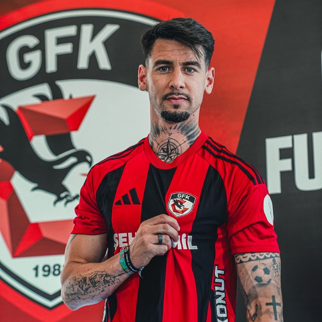 Gaziantep FK, İspanyol futbolcu Luis Perez'i kadrosuna kattı
