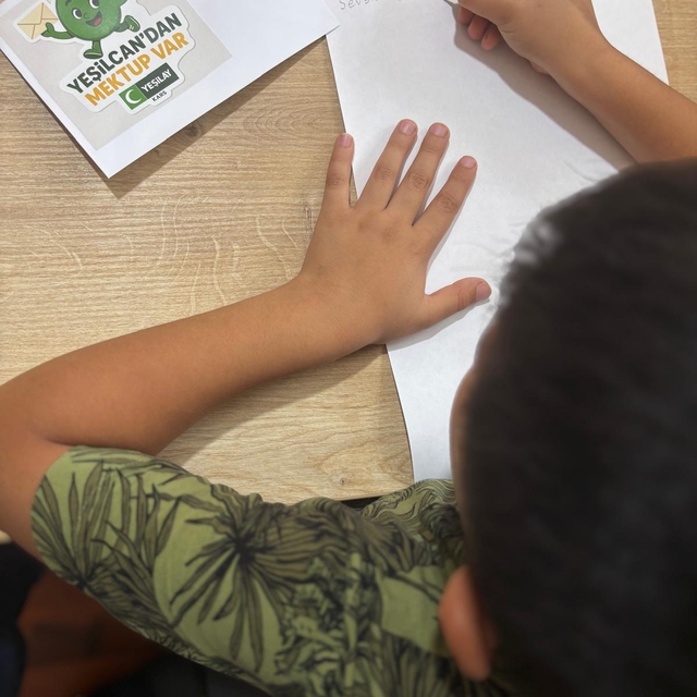 Yeşilay Kars Şubesince "Yeşilcandan Mektup Var Projesi" hayata geçirildi