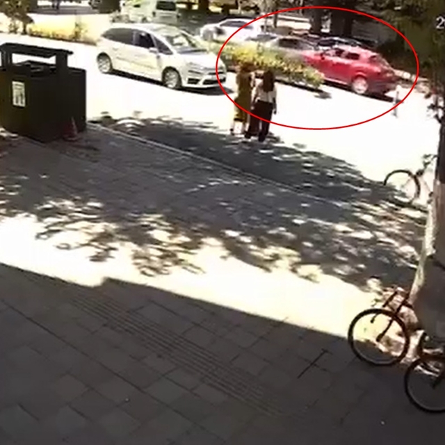 Karşı şeride geçen otomobil ciple çarpıştı; 1'i bebek, 9 yaralı