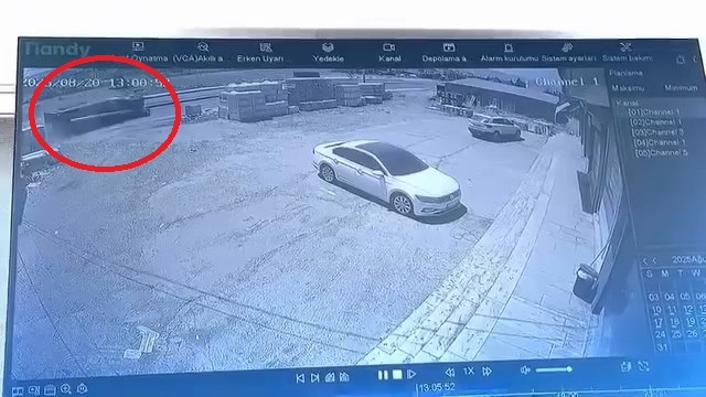 İtfaiye aracının yangına giderken devrildiği kazanın görüntüleri ortaya çıktı