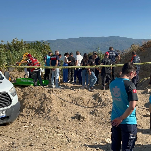 Aydın'da su hattı açmak isterken göçük altında kalan kişi öldü