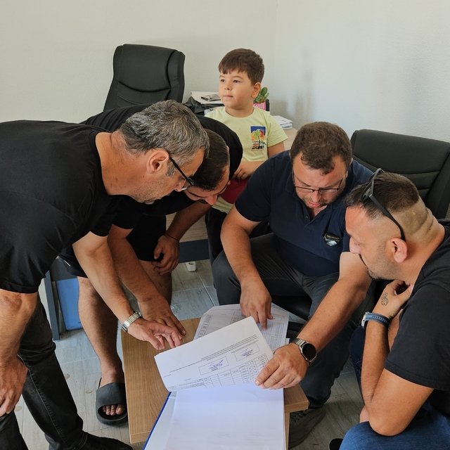 Balıkesir'in Sındırgı ilçesinde binalarda hasar tespit çalışmaları tamamlan...