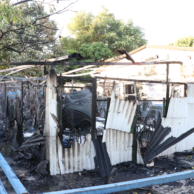 Kayseri'de 7 belediye temizlik aracı yandı