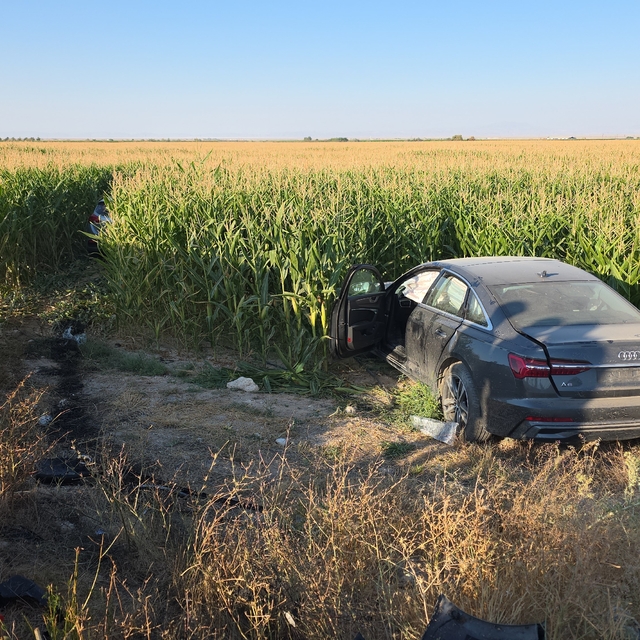 Aksaray'da iki otomobilin çarpıştığı kazada 7 kişi yaralandı