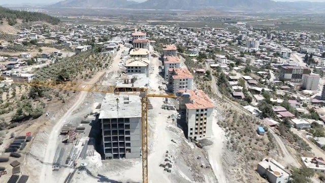 Hatay Hassa'da 622 afet konutunun yapımı devam ediyor