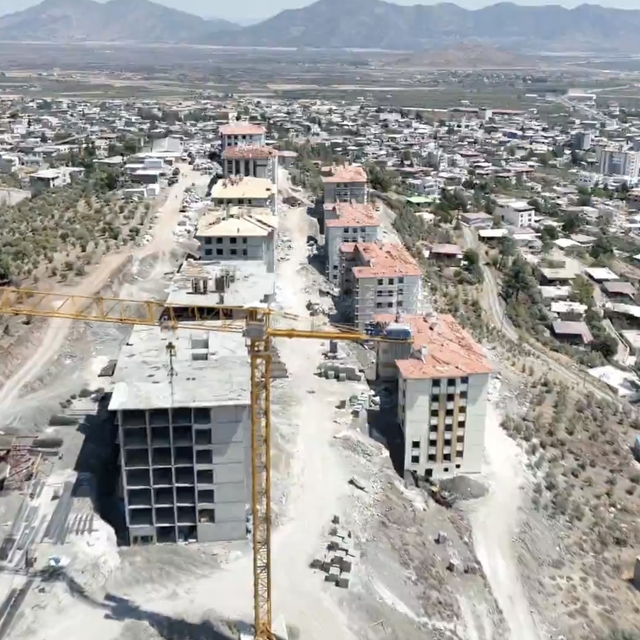 Hatay Hassa'da 622 afet konutunun yapımı devam ediyor
