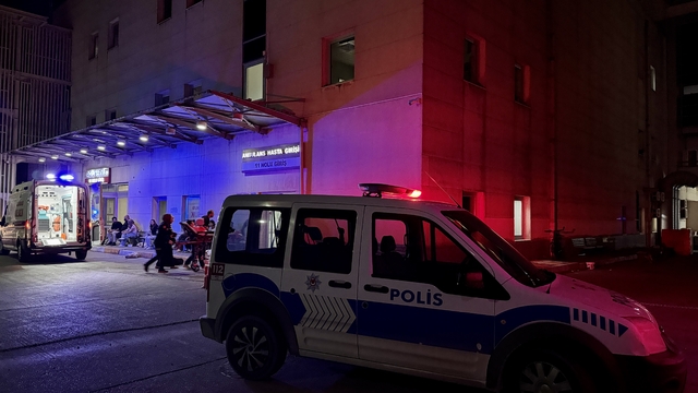 Sakarya'da boşanma aşamasında olduğu eşini silahla yaralayan koca gözaltına alındı