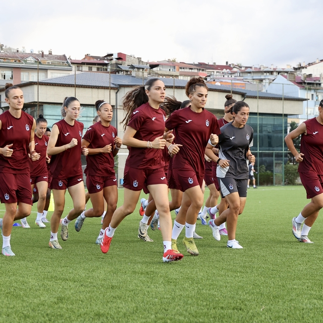 Trabzonspor Kadın Futbol Takımı'nın yeni sezonda hedefi şampiyonluk