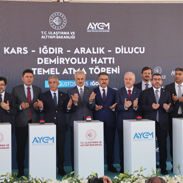 Bakan Uraloğlu, Kars-Iğdır-Aralık-Dilucu Demir Yolu Hattı Temel Atma Töreni...