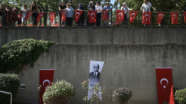 Türkiye'nin üçüncü Cumhurbaşkanı Celal Bayar vefatının 39. yılında kabri başında anıldı