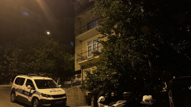 Bursa'da bir kişi yeğenini bıçaklayıp arkadaşını darbetti