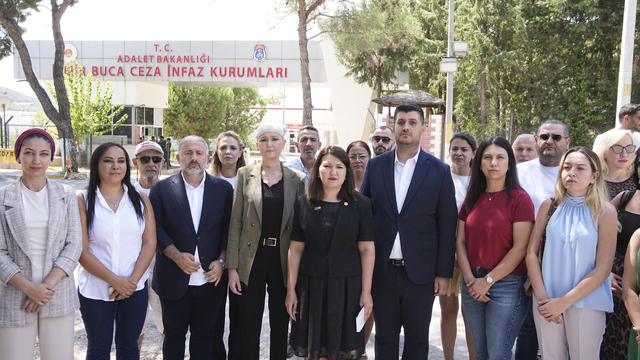 CHP'li Gökçen, İzmir Buca Ceza İnfaz Kurumu'nda Aslanoğlu, Soyer ve Çalık'ı ziyaret etti