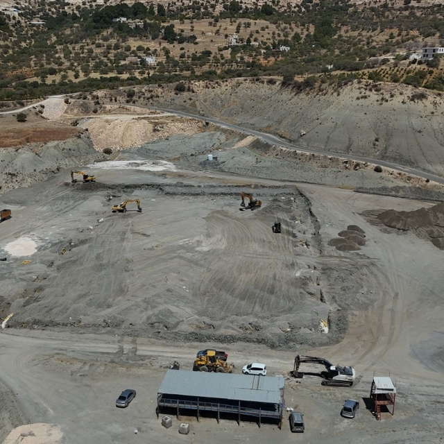 Mardin'de UEFA kriterlerine uygun 2 futbol sahasının yapımına başlandı