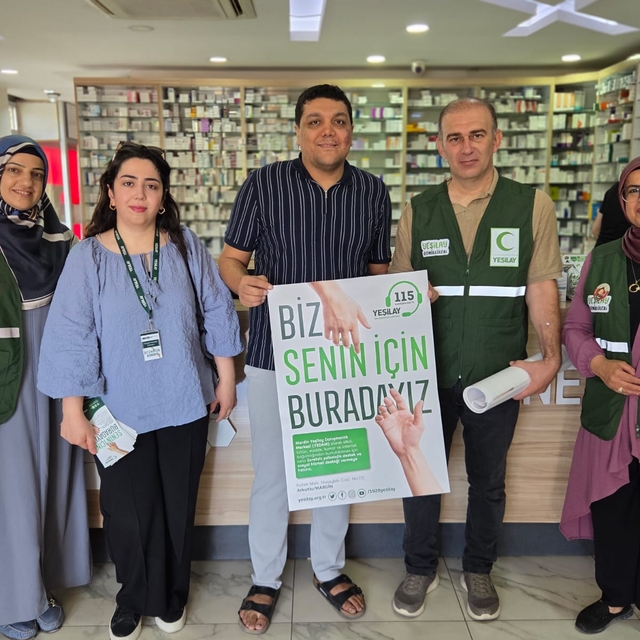 Yeşilay Mardin Şube Başkanı Ferit Akdağ'dan eczanelere ziyaret