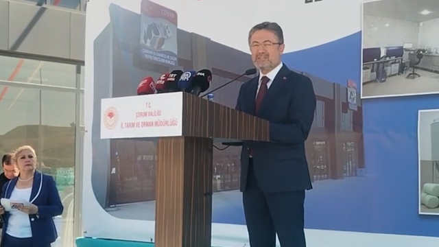Bakan Yumaklı: Türkiye'de şap hastalığının yeni bir çeşidi 60 sene sonra ilk kez görüldü