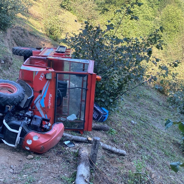 Salıpazarı'nda meydana gelen tarım aracı kazasında 1 kişi yaralandı