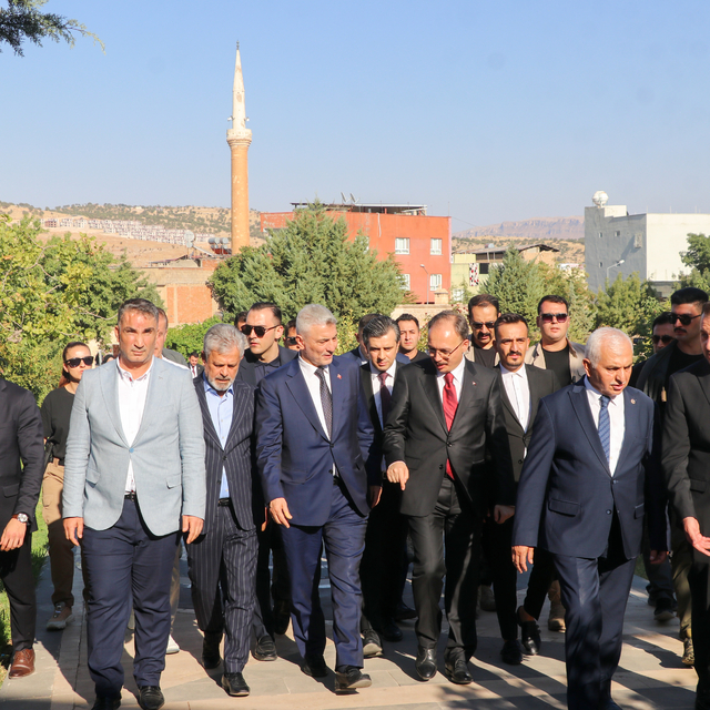 Ticaret Bakanı Ömer Bolat, Siirt'te ziyaretlerde bulundu