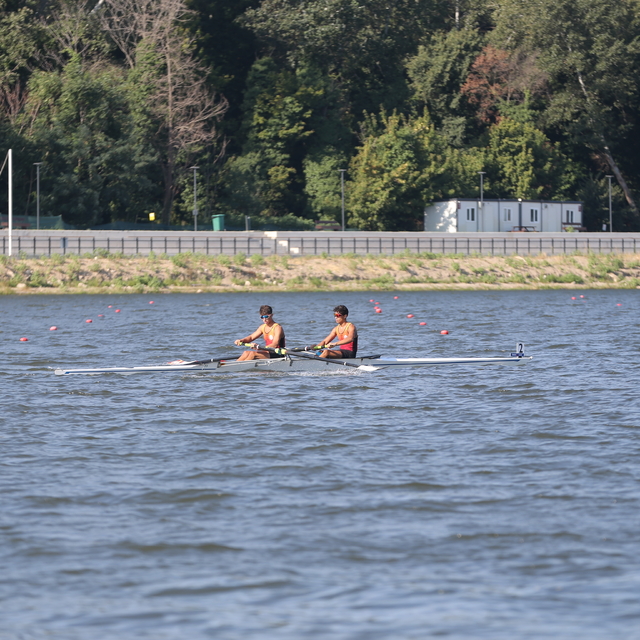 Gençler Türkiye Kürek Şampiyonası Meriç Nehri'nde devam ediyor