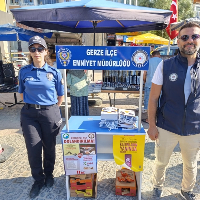 Gerze'de kadına şiddet konusunda broşür dağıtıldı