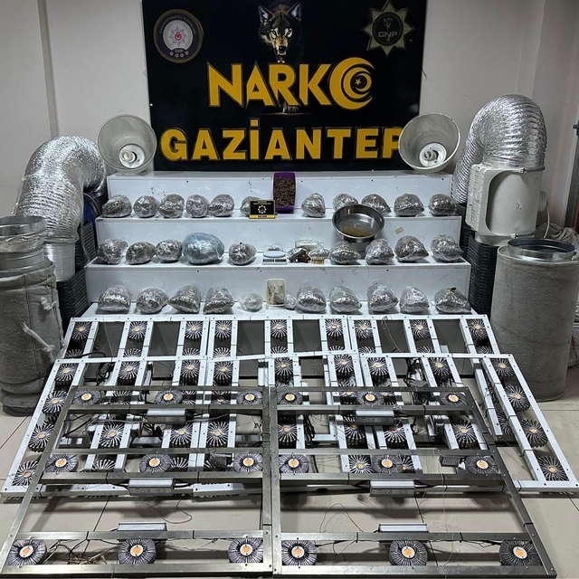 Gaziantep'te 32,5 kilo sentetik uyuşturucu ele geçirildi