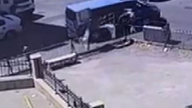 Jandarma aracındaki 2 kuzenin silahlı saldırıya uğradığı anlar kamerada