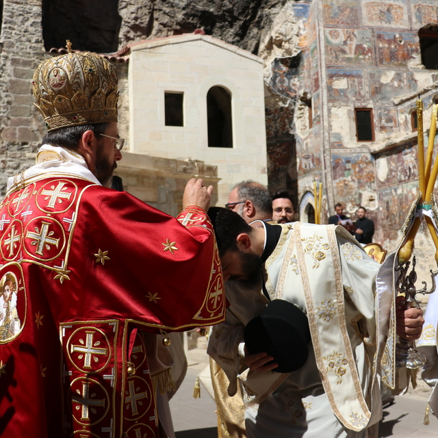 Trabzon'daki Sümela Manastırı'nda ayin yapıldı