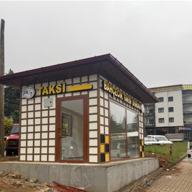 Trabzon'da taksi ve dolmuş durakları yenileniyor