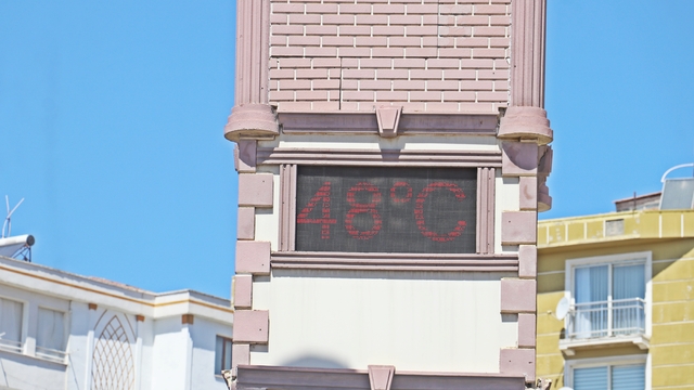 Diyarbakır'da termometreler 48 dereceyi gösterdi