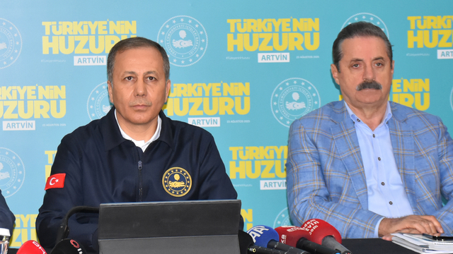 İçişleri Bakanı Yerlikaya, Artvin'de "Türkiye'nin Huzuru Toplantısı" sonrası konuştu: