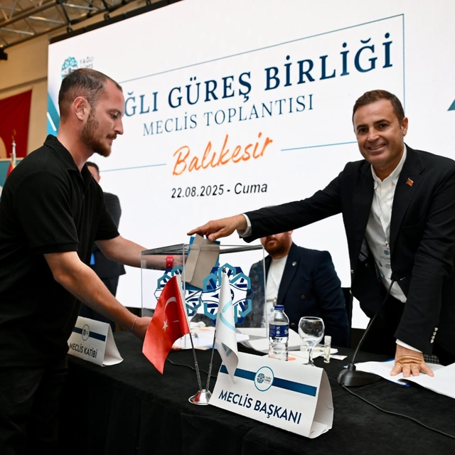 Yağlı Güreş Düzenleyen Kentler Birliği Olağan Meclis Toplantısı Balıkesir'd...