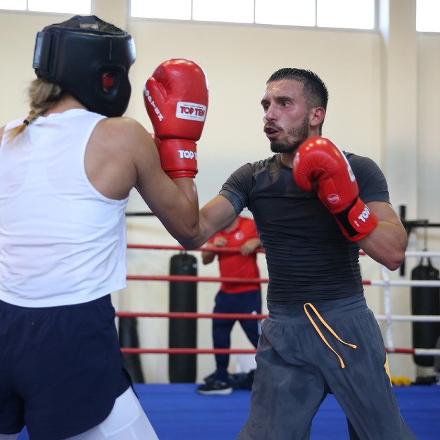 Avrupa şampiyonu milli boksör Samet Gümüş, dünya şampiyonluğu peşinde