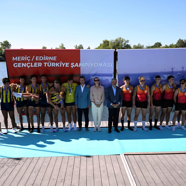 Meriç Nehri'nde gerçekleştirilen Gençler Türkiye Kürek Şampiyonası sona erd...