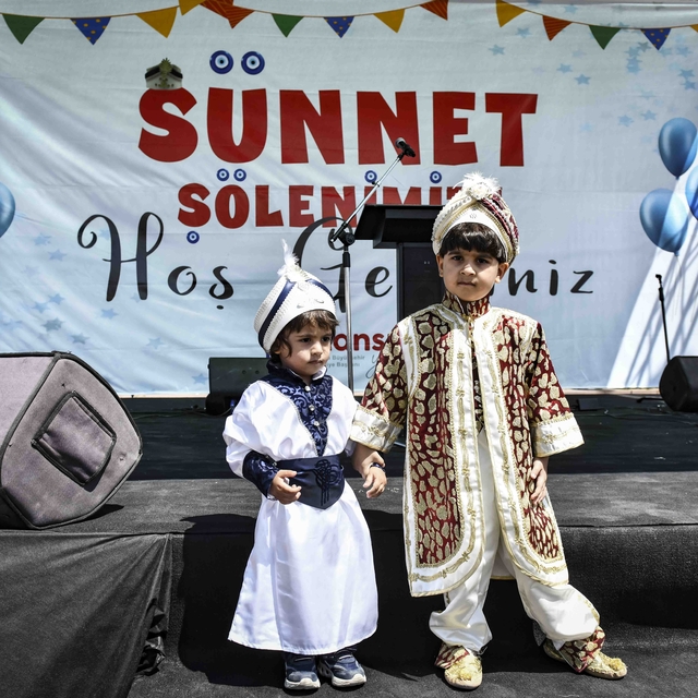 Başkentte bin çocuk için "toplu sünnet şöleni" düzenlendi