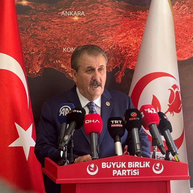 Destici: Memur ve memur emeklilerine, yüzde 10'luk refah payı verilsin