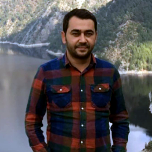 Tartıştığı 2 kişiden birini sopayla öldürüp, diğerini ağır yaraladı