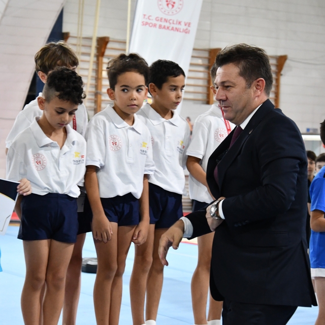 Anadolu Yıldızlar Ligi Cimnastik Türkiye Birinciliği müsabakaları Bolu'da y...