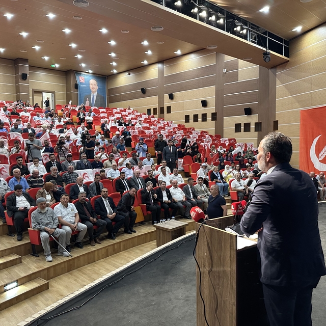 Yeniden Refah Partisi Genel Başkanı Erbakan, Burdur'da konuştu: